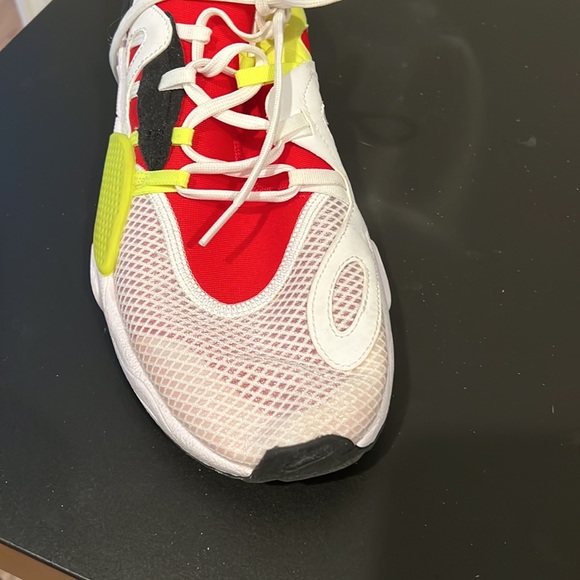 - Nike Hurache running shoes- . Very Breathable & Comfortable - Picture 3 of 5